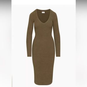 NWOT Wilfred Free Sweater Dress Hush-Knit V-Neck